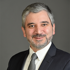 Dr. Claudio Silva