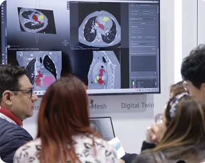 A presenter at the RSNA annual meeting shares a digital presentation with attendees